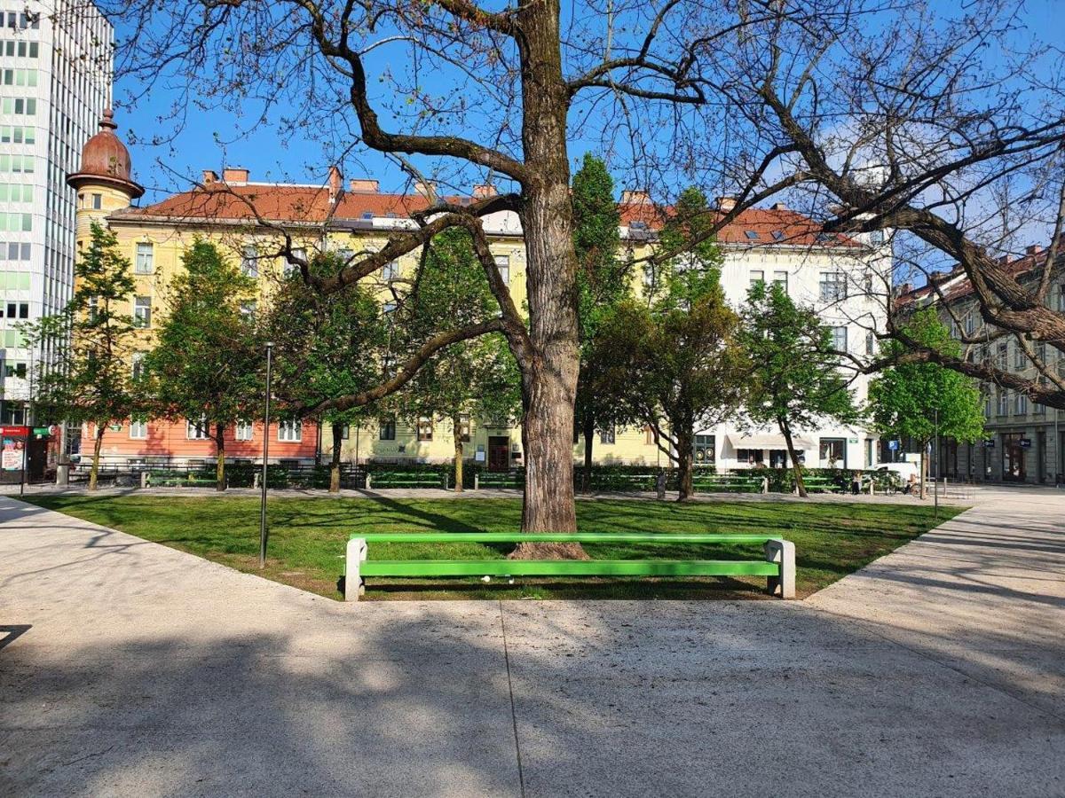 Studio Apartment Gea 2 Tour As Ljubljana Ngoại thất bức ảnh